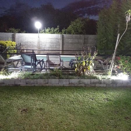 Aparthotel Bungalows Yo Ju à Colón Extérieur photo